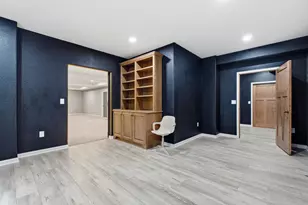10163 S Woodside Ct, Franklin, WI 53132 - Photo 50