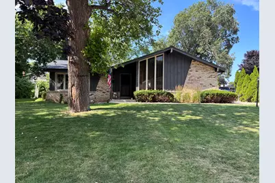 3950 S Camrose Ave, New Berlin, WI 53151 - Photo 2