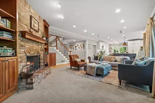 N29W30593 Foxwood Dr, Delafield, WI 53072 - Photo 14