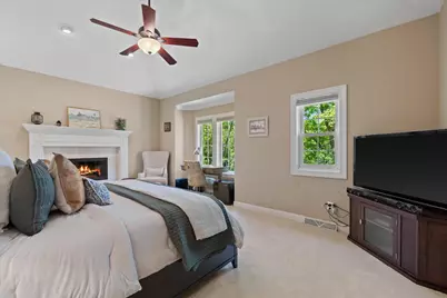 N29W30593  Foxwood Dr, Delafield, WI 53072 - Photo 32