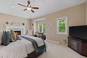 N29W30593 Foxwood Dr, Delafield, WI 53072 - Photo 32