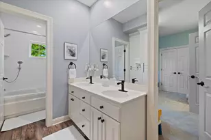 N29W30593 Foxwood Dr, Delafield, WI 53072 - Photo 56