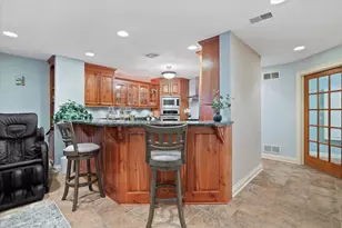 N29W30593 Foxwood Dr, Delafield, WI 53072 - Photo 44