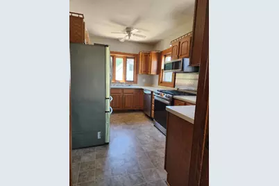 1604  Main St, Racine, WI 53182 - Photo 6