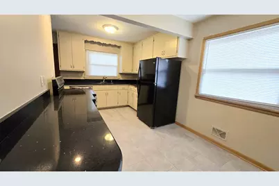 3870 N 86th St, Milwaukee, WI 53222 - Photo 4