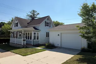 1220 N 15th St, Sheboygan, WI 53081 - Photo 2