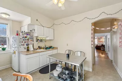 1848 N Cambridge Ave, Milwaukee, WI 53202 - Photo 8