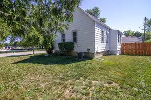 11729 W Washington St, West Allis, WI 53214 - Photo 20
