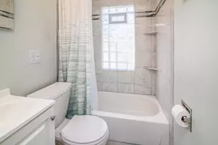 11729 W Washington St, West Allis, WI 53214 - Photo 10