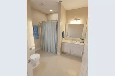 15295 W Library Ln #213, New Berlin, WI 53151 - Photo 12