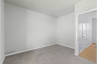2122 S 26th St #2122A, Milwaukee, WI 53215 - Photo 10