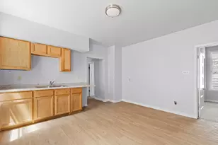 2122 S 26th St, Milwaukee, WI 53215 - Photo 4