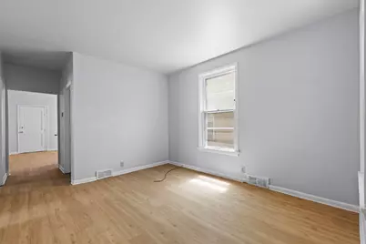 2122 S 26th St #2122A, Milwaukee, WI 53215 - Photo 12