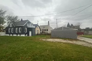 212 W Center St, Milwaukee, WI 53212 - Photo 10