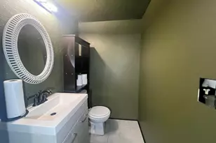 212 W Center St, Milwaukee, WI 53212 - Photo 82