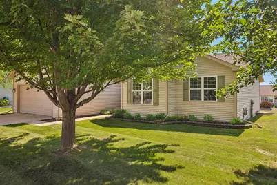 1109  Hickory Ln, Johnson Creek, WI 53094 - Photo 2