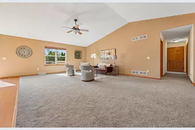 1109  Hickory Ln, Johnson Creek, WI 53094 - Photo 8