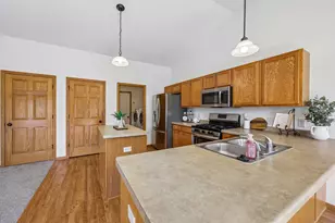 1109 Hickory Ln, Johnson Creek, WI 53094 - Photo 12