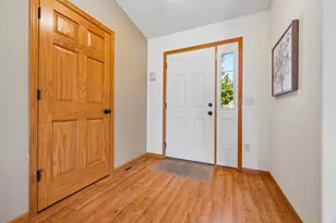 1109 Hickory Ln, Johnson Creek, WI 53094 - Photo 4