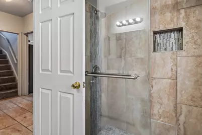 2745 N 58th St, Milwaukee, WI 53210 - Photo 8