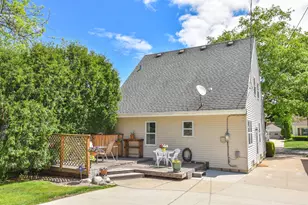 1161 Elm Lawn St, Wauwatosa, WI 53213 - Photo 40
