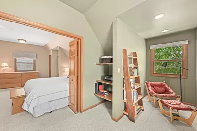 1161  Elm Lawn St, Wauwatosa, WI 53213 - Photo 30