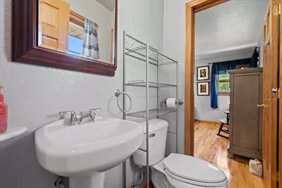 9709 W Morgan Ave, Milwaukee, WI 53228 - Photo 14