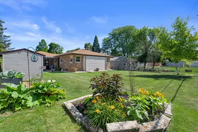 9709 W Morgan Ave, Milwaukee, WI 53228 - Photo 28
