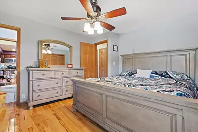 9709 W Morgan Ave, Milwaukee, WI 53228 - Photo 16