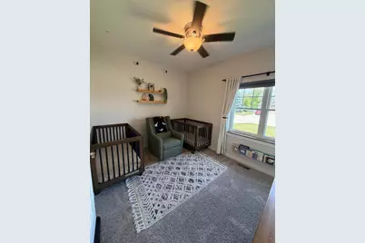 491  Thurow Dr, Oconomowoc, WI 53066 - Photo 12