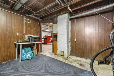 6730 N 58th St, Milwaukee, WI 53223 - Photo 32