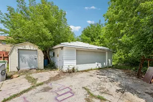 6730 N 58th St, Milwaukee, WI 53223 - Photo 36