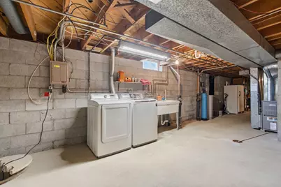 1119  Dogwood Ln, Waukesha, WI 53189 - Photo 22