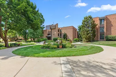 1906 E Shorewood Blvd #149, Shorewood, WI 53211 - Photo 4