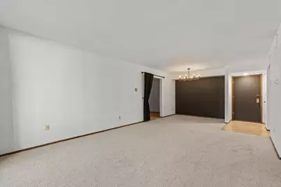 1906 E Shorewood Blvd #149, Shorewood, WI 53211 - Photo 8