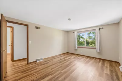 527  Butler St, Random Lake, WI 53075 - Photo 8