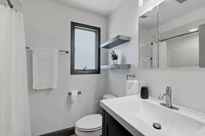 1307 S 21st St, Sheboygan, WI 53081 - Photo 24