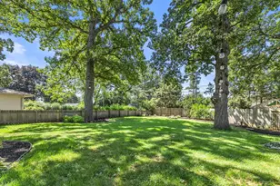 909 School Dr, Waukesha, WI 53189 - Photo 24