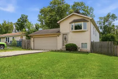 10463  268th Ct, Salem Lakes, WI 53179 - Photo 2