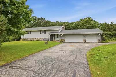 W362S10050  Lewin Ln, Eagle, WI 53119 - Photo 2