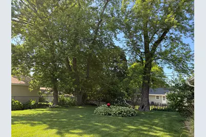 5232 W Donna Dr, Brown Deer, WI 53223 - Photo 24