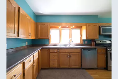 107  Clarence St, Fort Atkinson, WI 53538 - Photo 12
