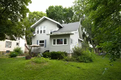 107  Clarence St, Fort Atkinson, WI 53538 - Photo 2