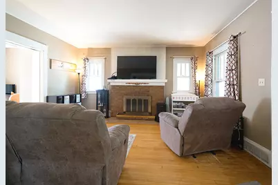 107  Clarence St, Fort Atkinson, WI 53538 - Photo 8