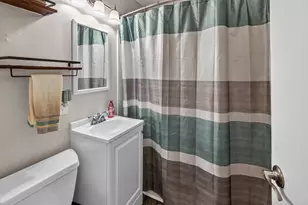 3855 S 17th St, Milwaukee, WI 53221 - Photo 14