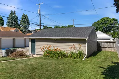 3855 S 17th St, Milwaukee, WI 53221 - Photo 22