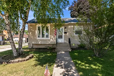 3855 S 17th St, Milwaukee, WI 53221 - Photo 2
