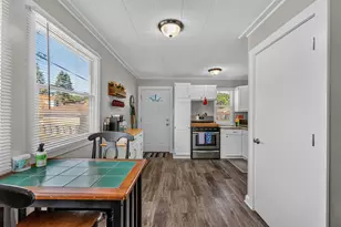 3855 S 17th St, Milwaukee, WI 53221 - Photo 6