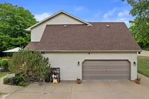 3250 Wood Rd, Racine, WI 53406 - Photo 6