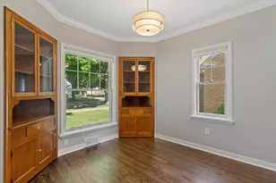 5109 N 24th Pl, Milwaukee, WI 53209 - Photo 8